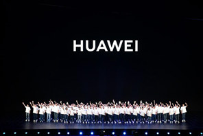 Il gigante tecnologico cinese Huawei tiene un evento di lancio a Shenzhen