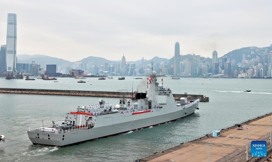 Flotta della marina del PLA visita Hong Kong